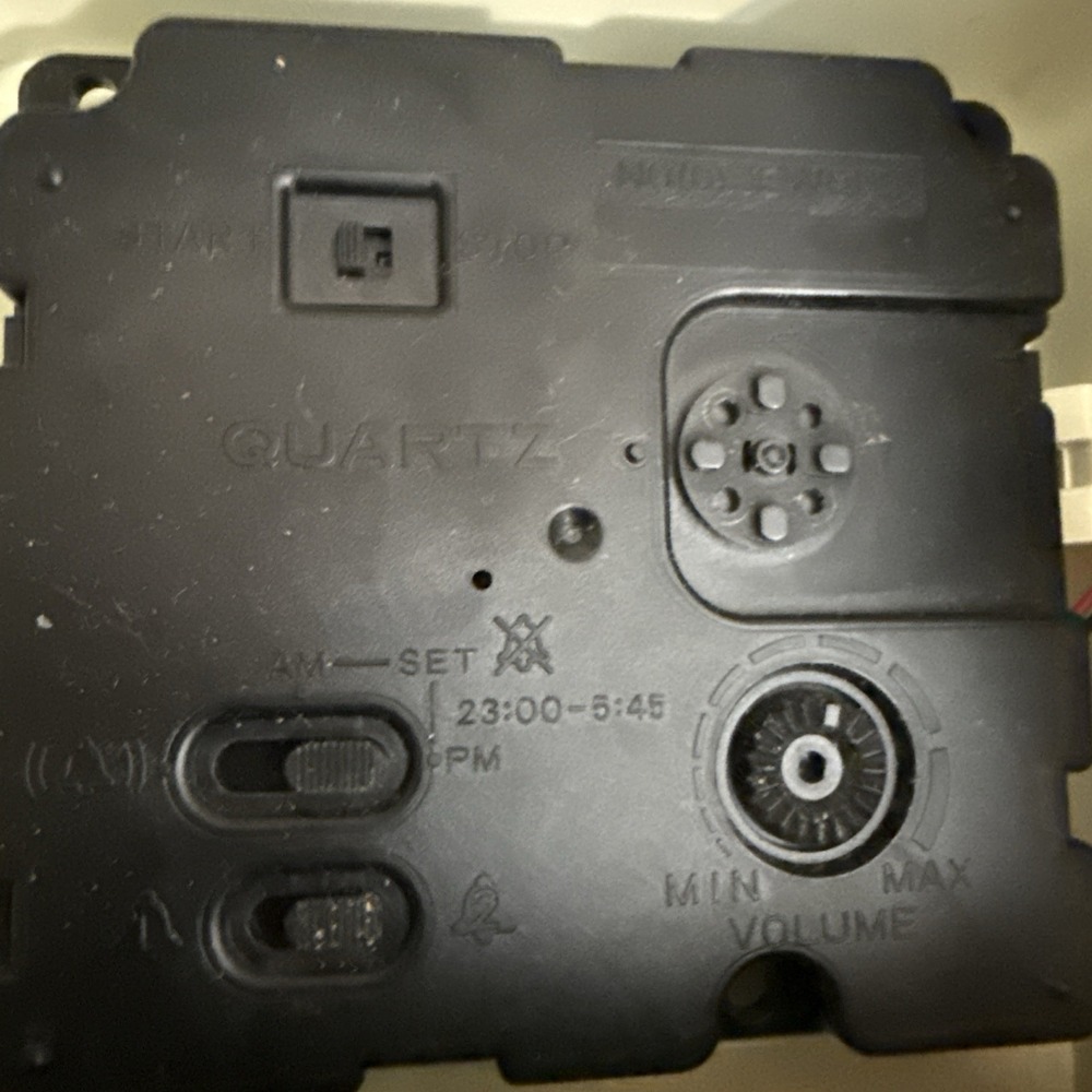 Seiko Westminster-Whittington Wall Clock Battery Operated Chime 17" Plastic - Picture 12 of 14